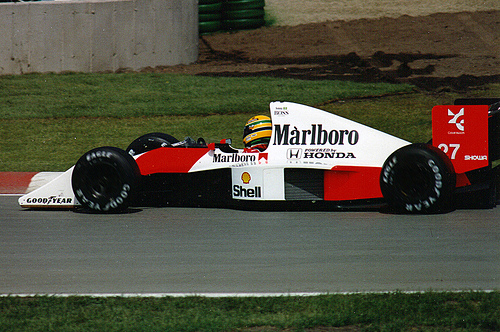 85043996_680d1468fc.jpg